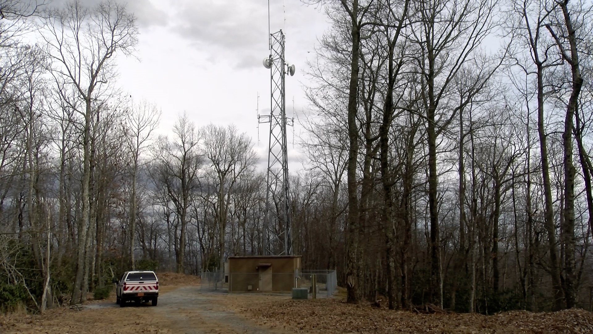 Photo of Mills River cell tower