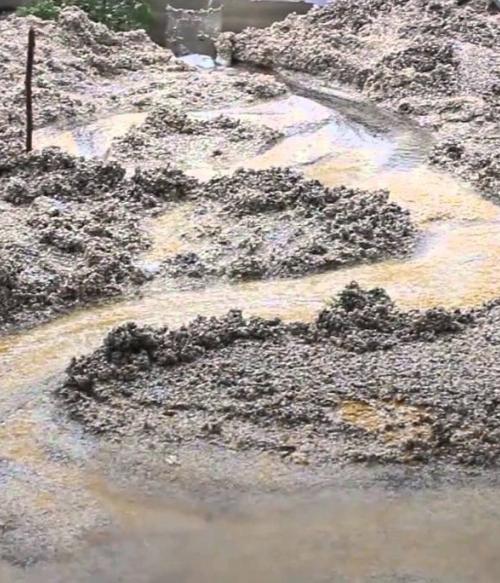 Stream table--water pathyway through sand